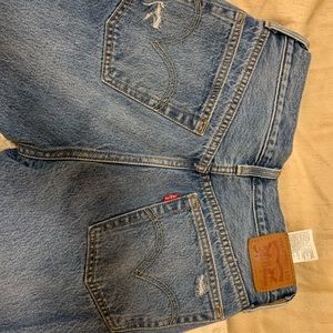 Vintage Levis distressed blue skinny jean